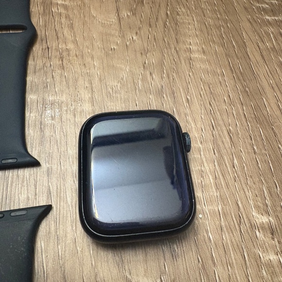 Apple Watch Series 7 45mm - Picture 2 of 3